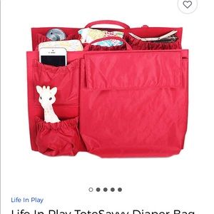 Red tote savvy